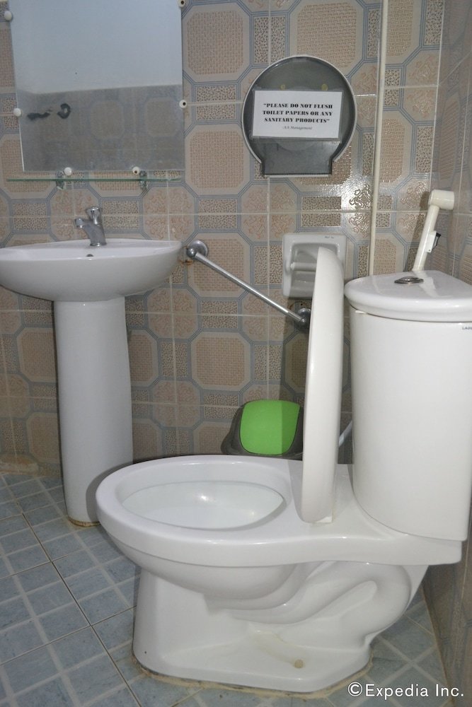 Hotel Antonio's Apartelle & Suites