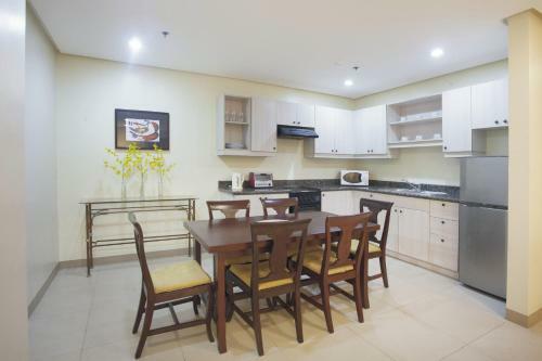 Aparthotel Sta. Barbara Suites