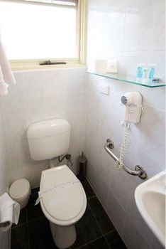 Sanctuary House Resort Motel