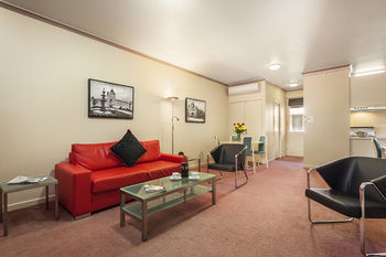 Aparthotel Carlton Clocktower Apartments