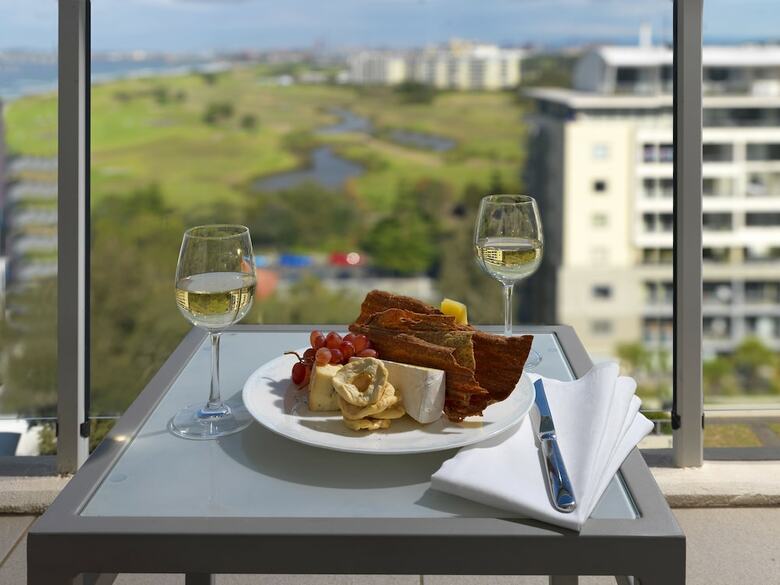 Sage Hotel Wollongong