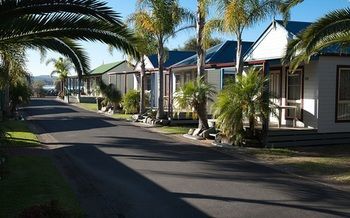 Villa Coachhouse Marina Resort