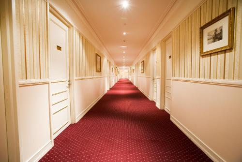 Redearth Hotel