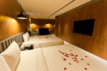 Hotel 168 Motel-macaron