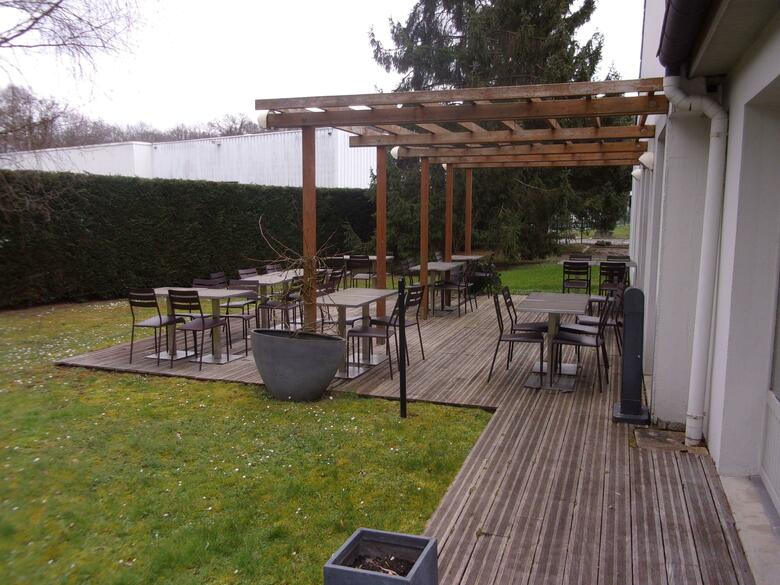 Hotel Campanile - Chantilly