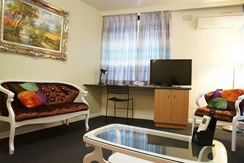 Albert Heights Serviced Apartments