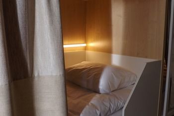 Hotel Holiday Hostel