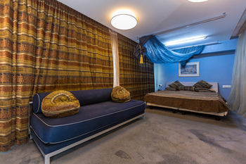Bulvar Inn Hotel