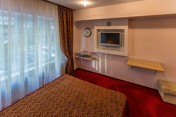 Bulvar Inn Hotel