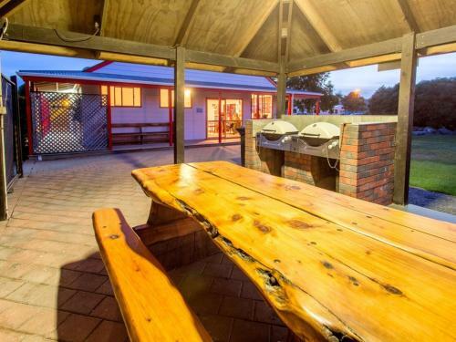 Motel Kaikoura Top 10 Holiday Park