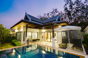 Pimann Buri Luxury Pool Villas