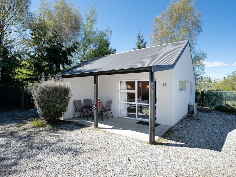 Archway Motel & Chalets