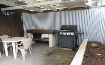 Central Court Motel