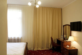 Leonart Hotel