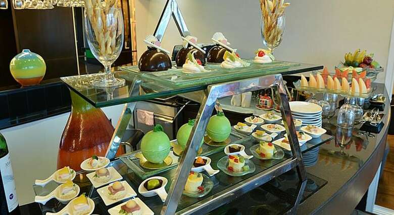 Hotel Executive Club At Windsor