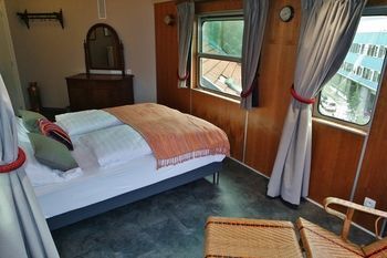 Train Hostel
