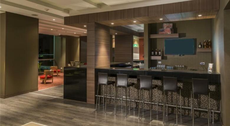 Hotel Hampton By Hilton Bucaramanga