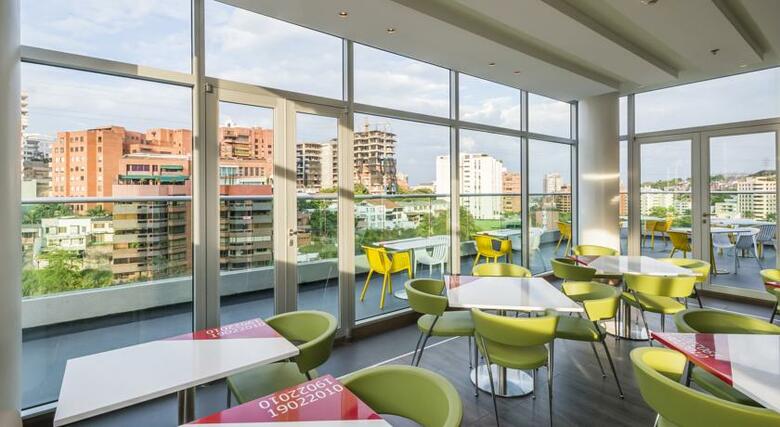 Hotel Hampton By Hilton Bucaramanga