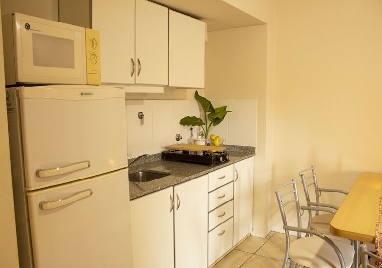 Uvas Apartments