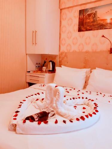Walnut Shell Hotel