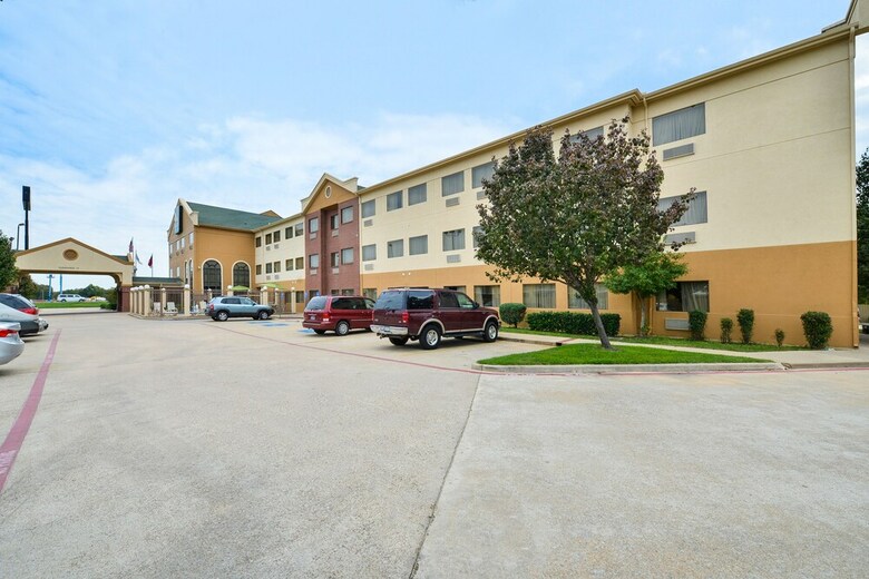 Hotel Quality Inn & Suites