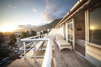 Nur Hotel