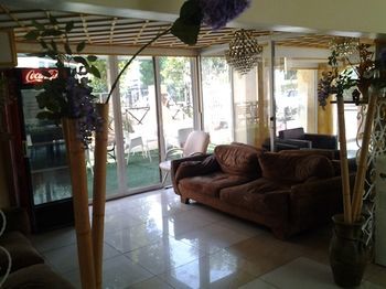 Romeo Beach Hotel