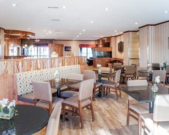 Hotel Comfort Suites