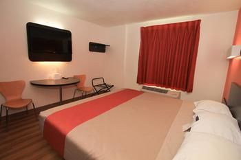 Motel 6 San Antonio Downtown/alamodome