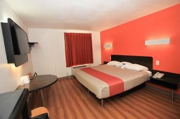 Motel 6 San Antonio Downtown/alamodome