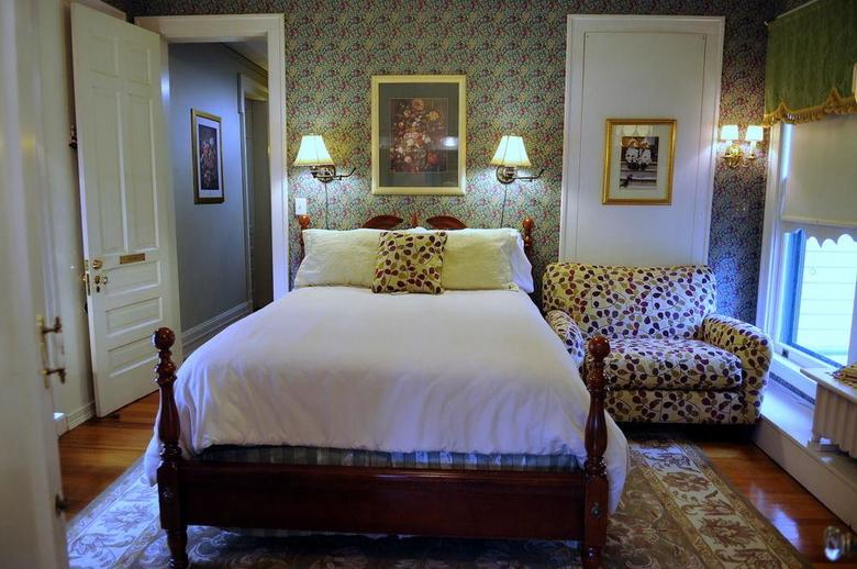 Oliver Inn Bed And Breakfast