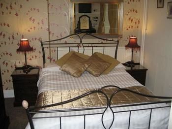 Bed & Breakfast Crompton House