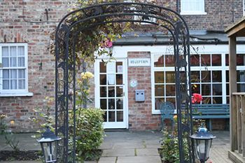 Bed & Breakfast Holgate Bridge Hotel