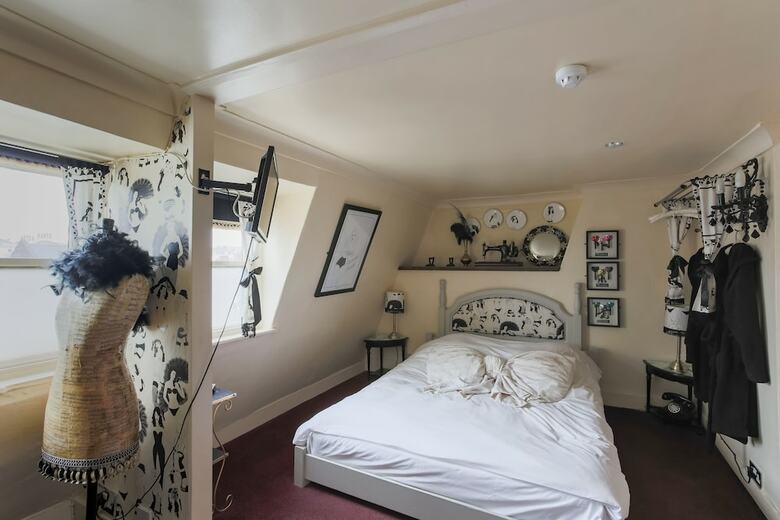 Hotel Pelirocco