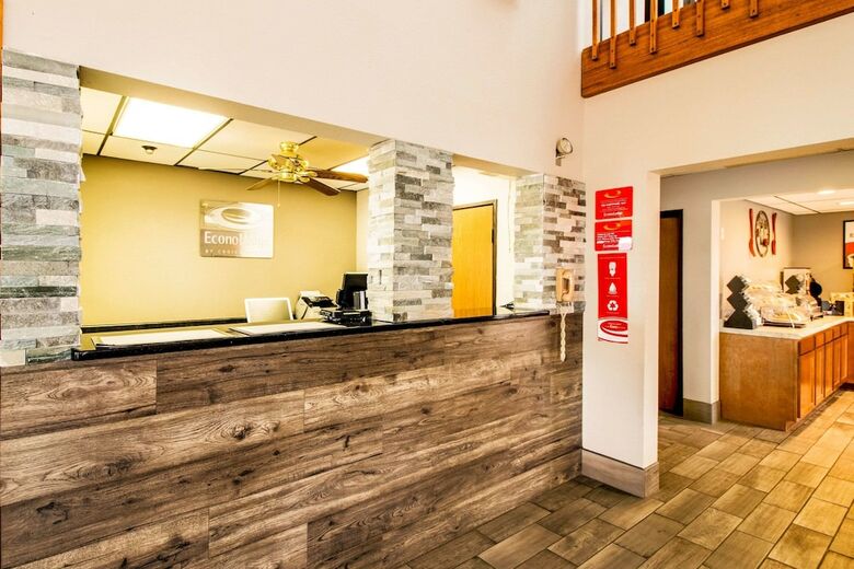 Hotel Econo Lodge Watertown