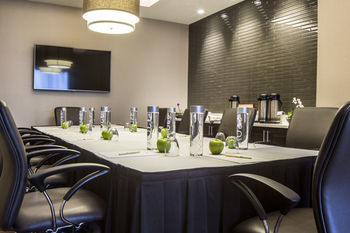 Doubletree By Hilton Hotel Largo-washington Dc