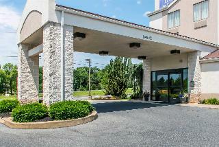 Hotel Sleep Inn & Suites