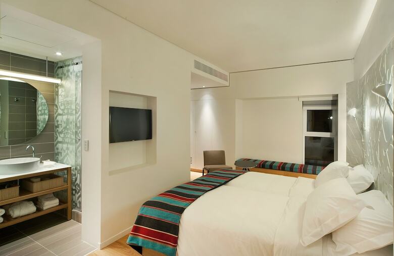 Hotel Adiv