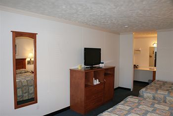 Hotel Harbor Lights Resort