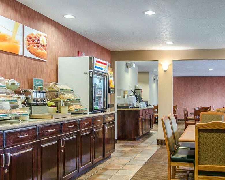 Hotel Quality Inn & Suites