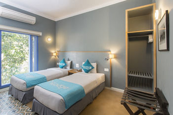 Hotel Ilodge @ Signature Towers