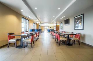 Hotel Comfort Suites
