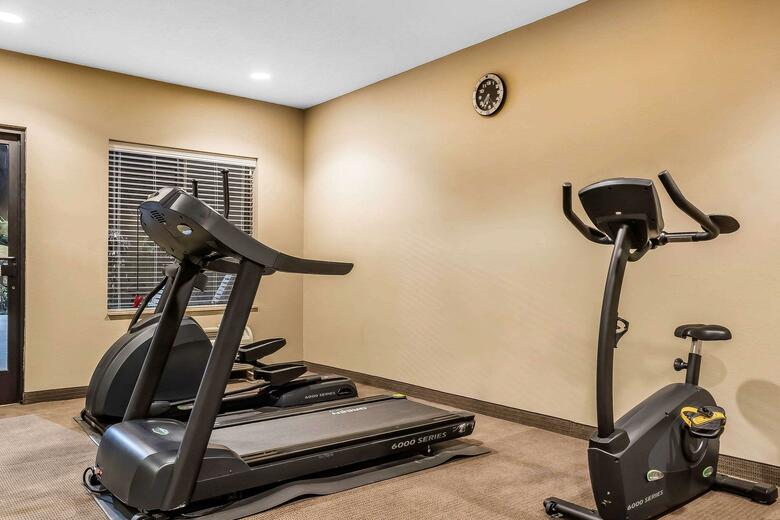 Hotel Sleep Inn & Suites