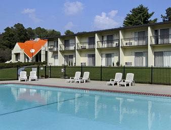Hotel Howard Johnson Inn Athens