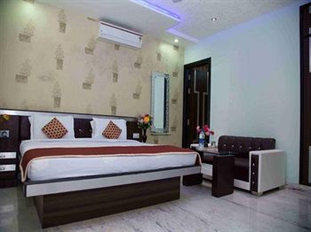 9 Star Hotel