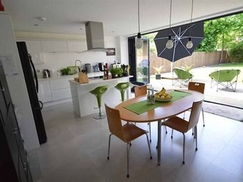Aotearoa Southport Bed And Breakfast