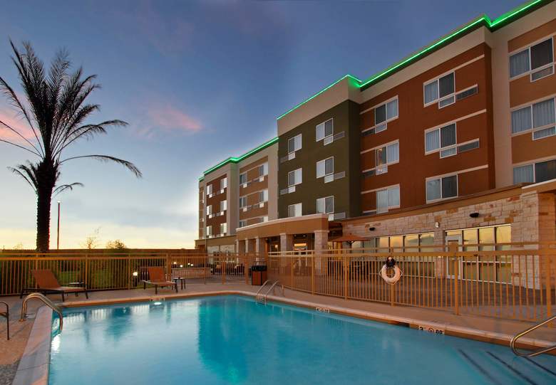 Hotel Courtyard Victoria