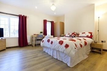 Victoria Centre Apartments & Annexe