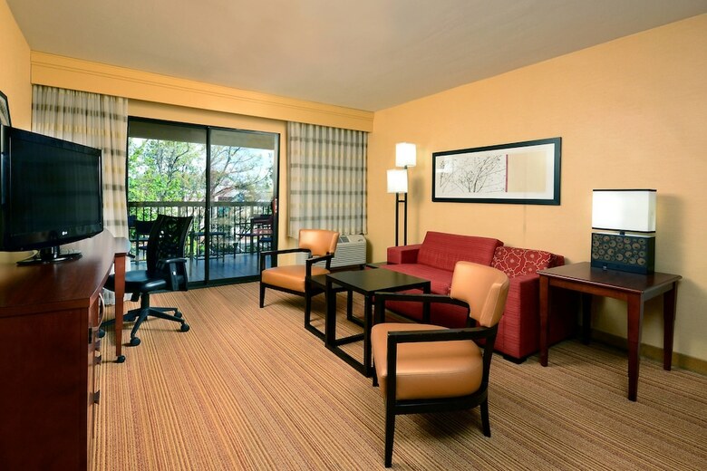 Hotel Courtyard By Marriott Beckley