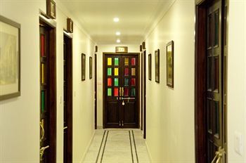 Hotel Umaid Residency